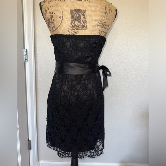 Express - Strapless lace overlay dress - Picture 2 of 9